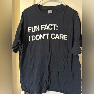 Black graphic tshirt size xl